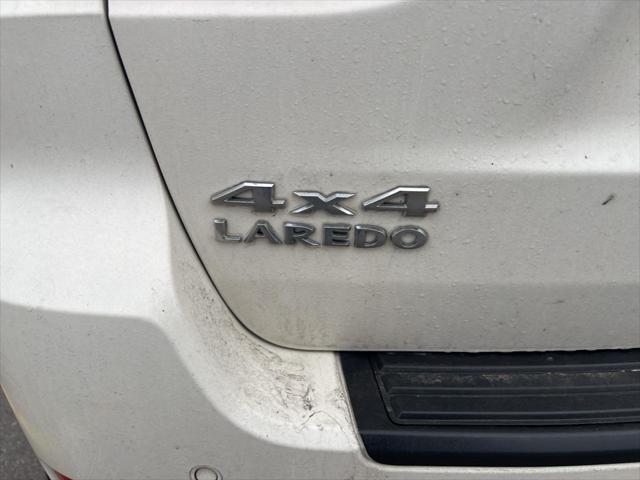 2012 jeep grand cherokee laredo