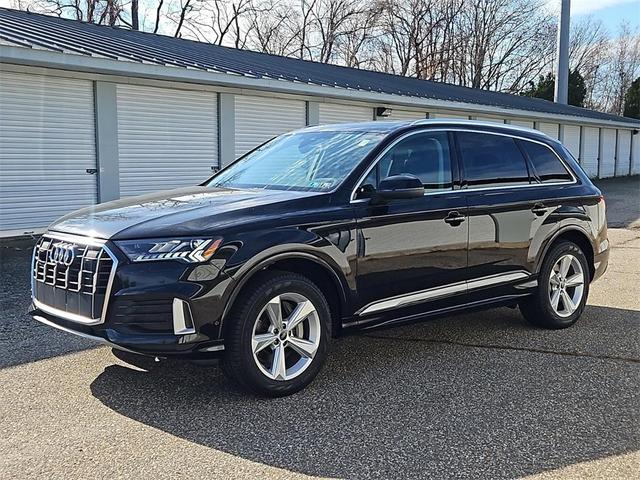 2024 audi q7 45 premium plus