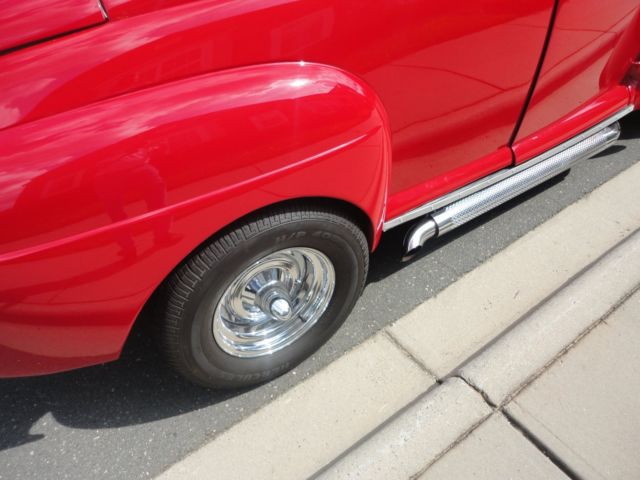 1946 ford coupe "old school" hot rod