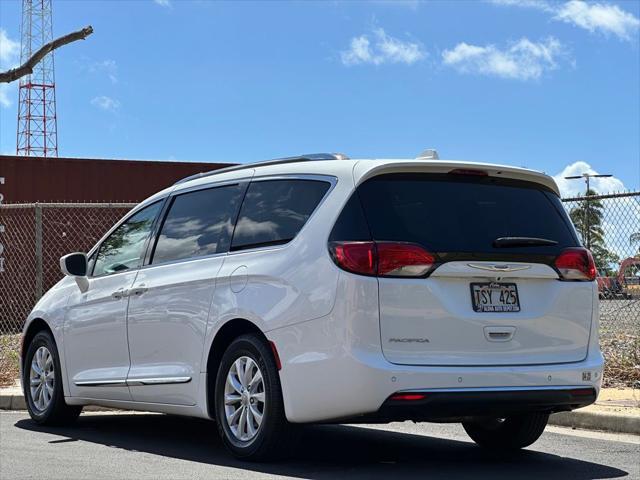 2019 chrysler pacifica touring l
