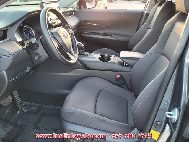 2021 toyota venza le