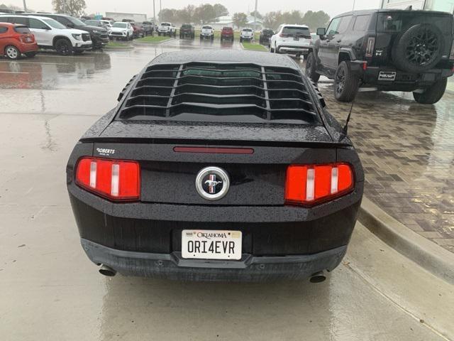 2012 ford mustang v6