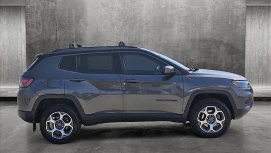 2022 jeep compass trailhawk