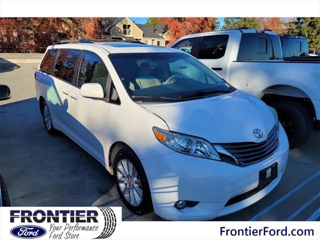 2011 toyota sienna xle