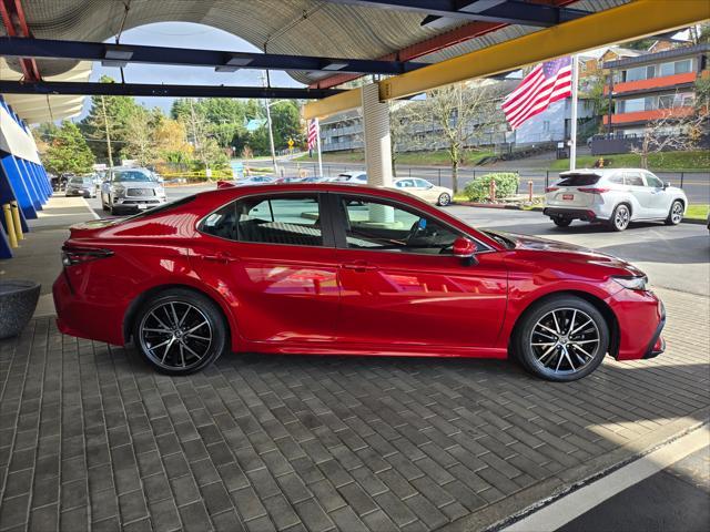 2023 toyota camry se