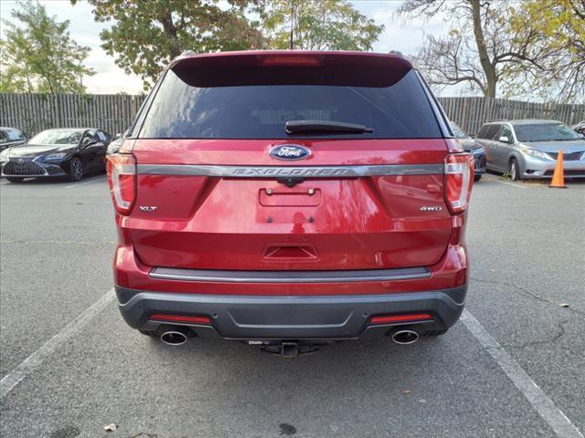 2018 ford explorer xlt