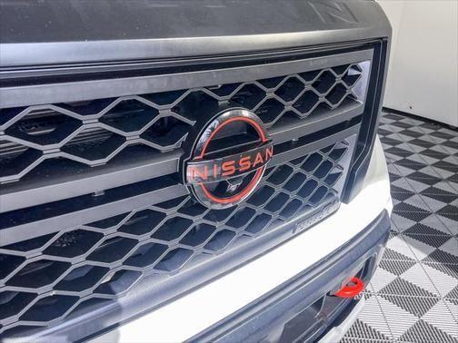 2023 nissan titan