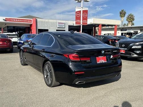 2021 bmw 530