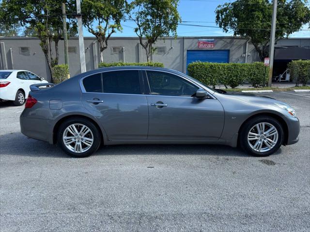 2015 infiniti q40 base