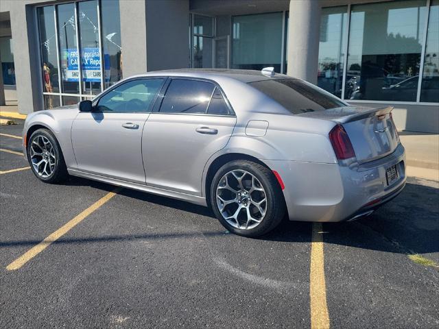 2018 chrysler 300 s