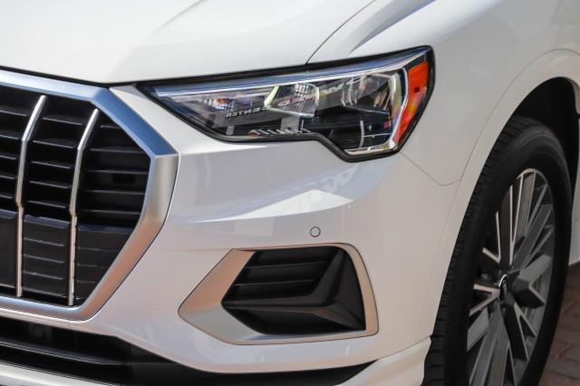 2022 audi q3 40 premium