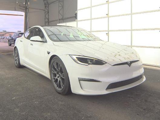 2022 tesla model s base