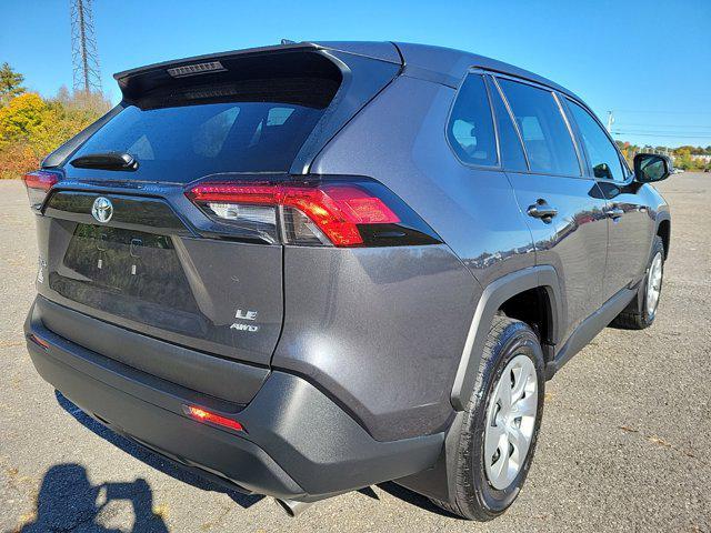 2022 toyota rav4 le