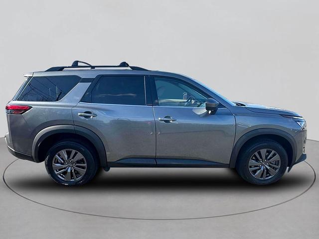 2023 nissan pathfinder sv