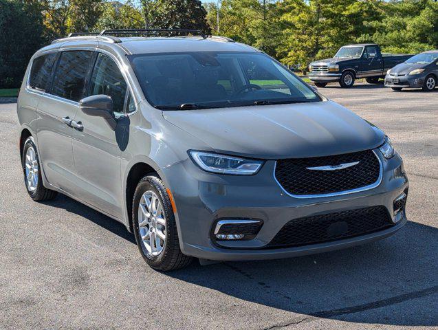 2022 chrysler pacifica touring l