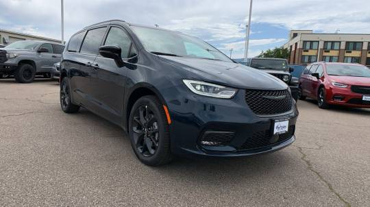 2024 Chrysler Pacifica