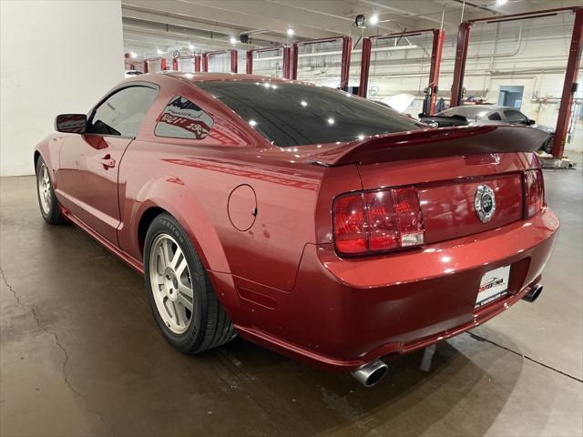 2005 ford mustang gt