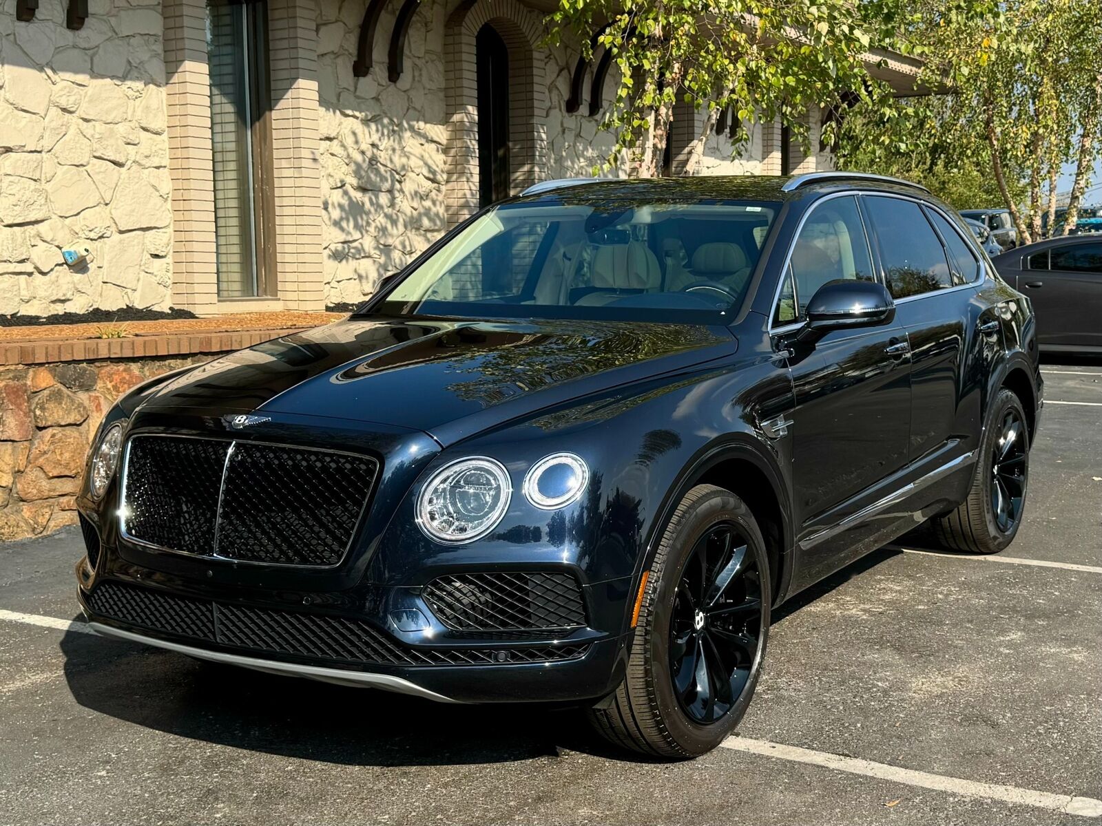 2019 bentley bentayga v8 front seat comfort specification 173k msrp!!