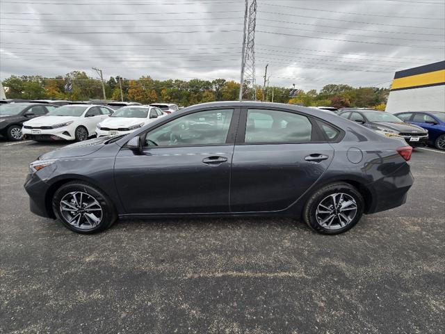 2024 kia forte lxs