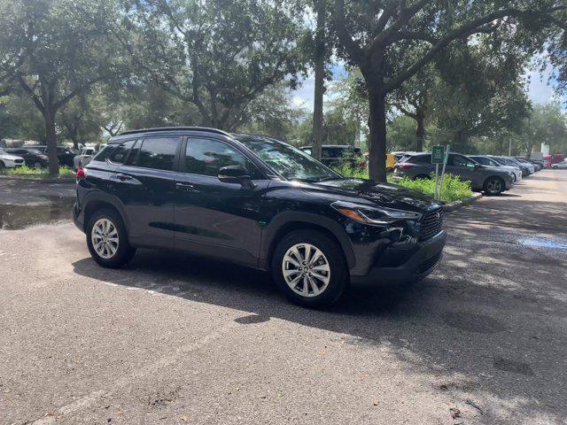 2023 toyota corolla cross le