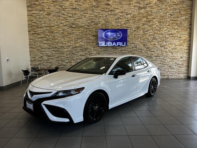 2021 toyota camry se