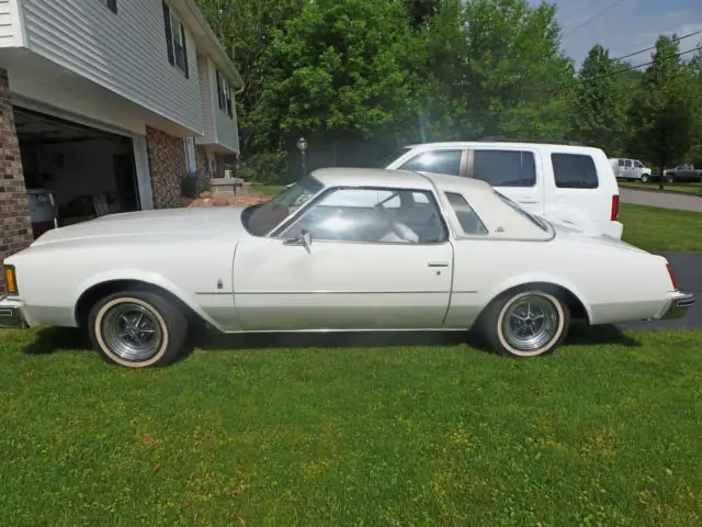 1977 buick regal base coupe 2-door 5.0l white w/white vinyl interior