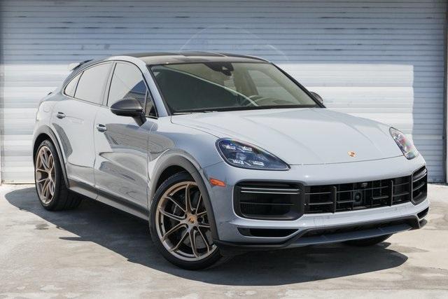 2022 porsche cayenne turbo
