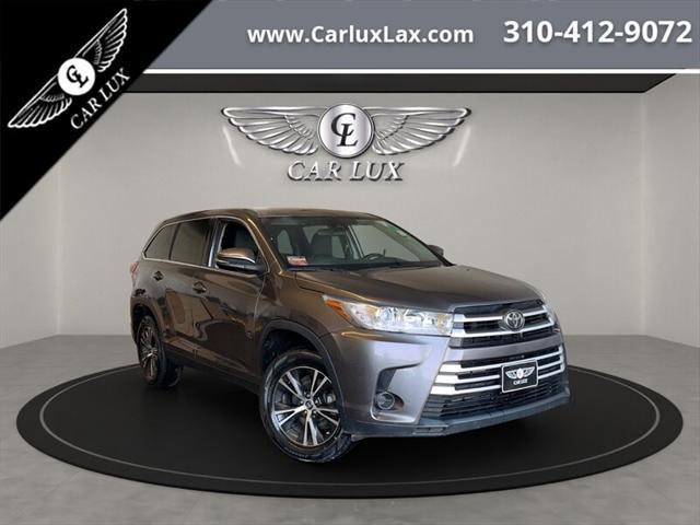 2019 toyota highlander le i4