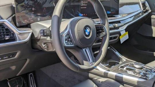 2025 BMW X7