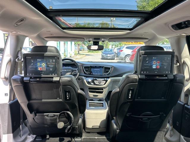 2018 chrysler pacifica touring-l plus