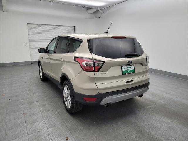 2017 ford escape se