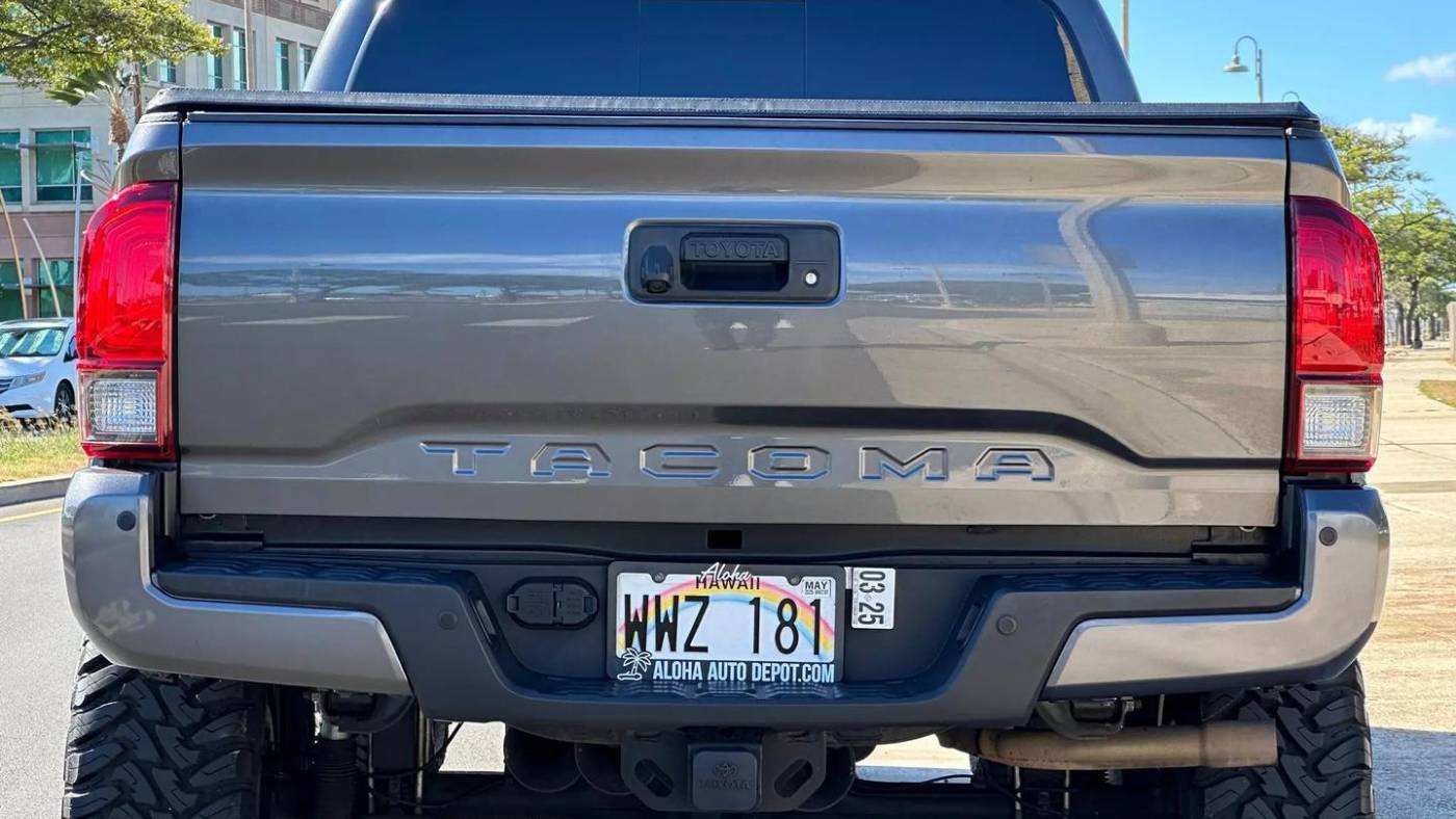 2018 toyota tacoma