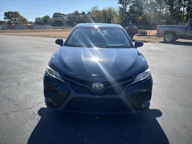 2018 toyota camry se