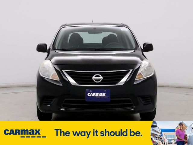 2013 nissan versa sv