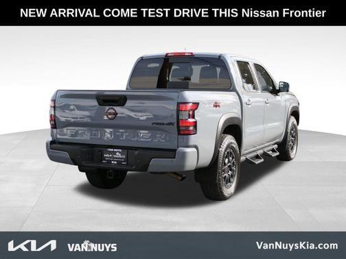 2024 nissan frontier