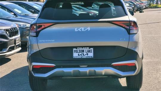 2024 kia sportage lx