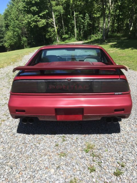 1987 pontiac fiero gt v6 5-speed