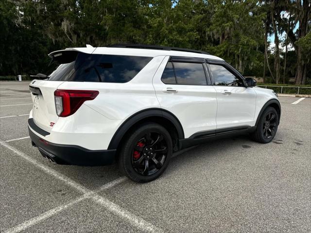 2022 ford explorer st