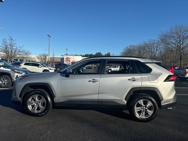 2022 toyota rav4 xle