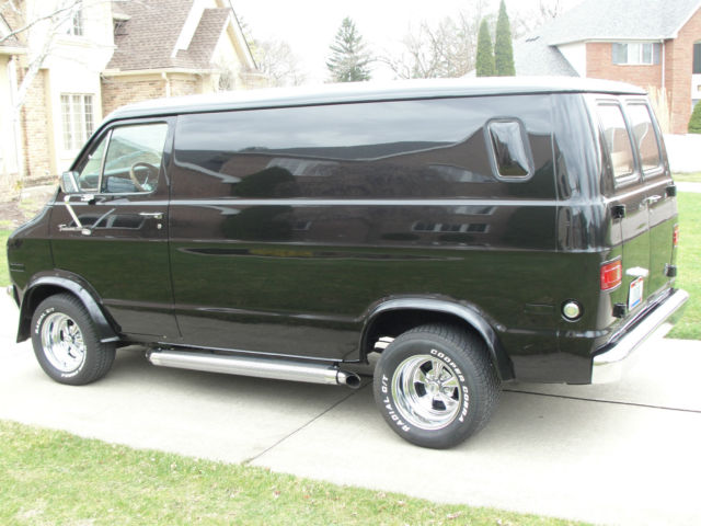 1977 vintage dodge custom restored b 200 tradesman van hippie surfer van