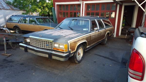 1986 ford ltd country squire lx wagon 4-door 5.0l