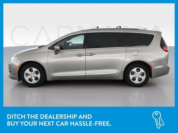 2017 chrysler pacifica in minneapolis, minnesota