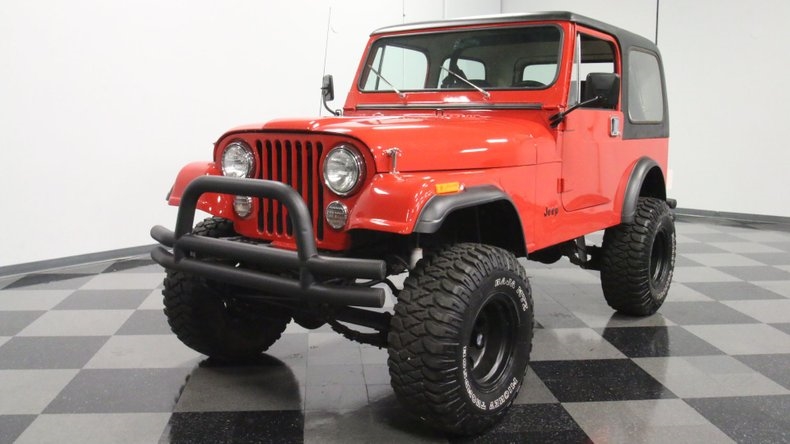 classic vintage chrome 4x4 cj7 4.2 liter inline 6 4-speed manual hard top red