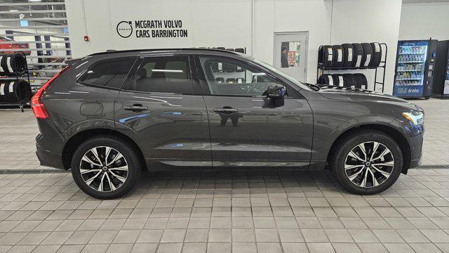 2024 volvo xc60 b5 plus dark theme