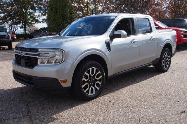2022 ford maverick lariat