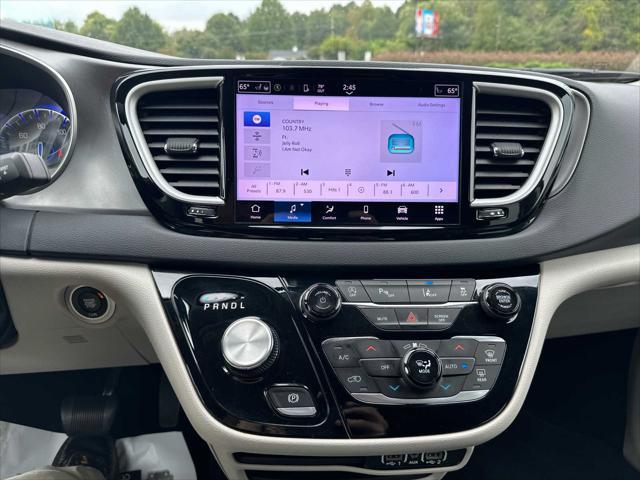 2023 chrysler pacifica touring l