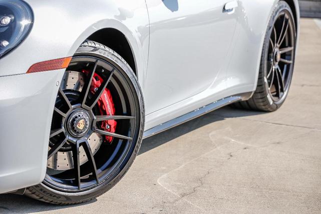 2023 porsche 911 carrera gts