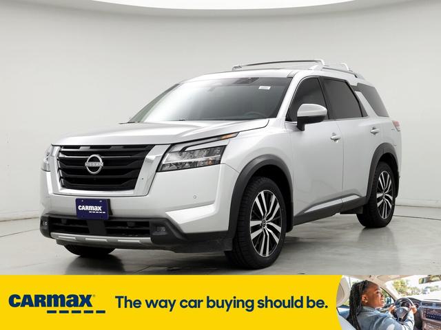 2023 nissan pathfinder platinum