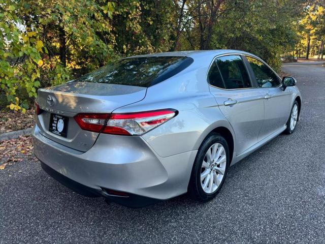 2018 toyota camry le