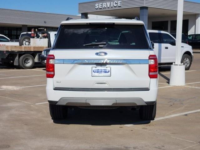 2021 ford expedition xlt